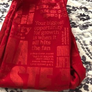Lululemon red metallic wunder under like new rare